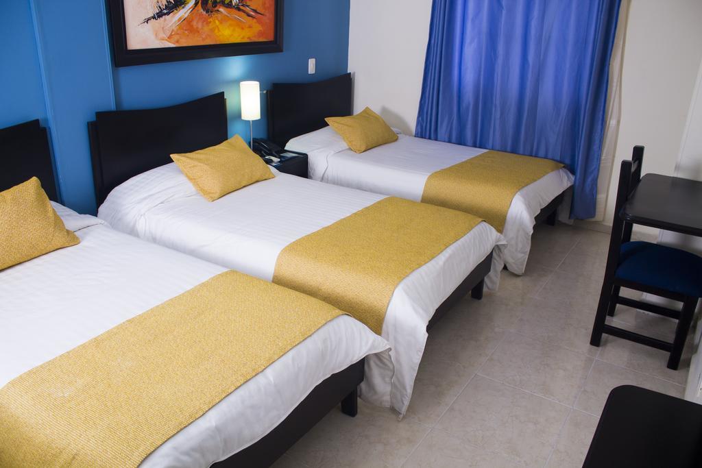 Hotel Plazuela Real Bucaramanga Quarto foto
